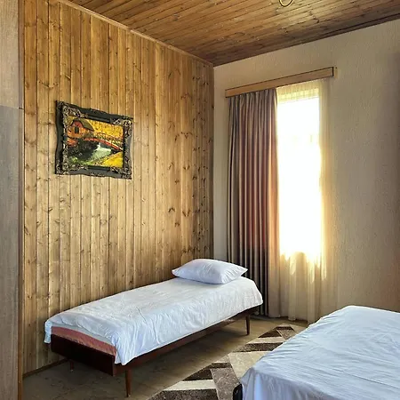 Villa Obcha - Whispering Vines Guesthouse Bagdati Exterior photo